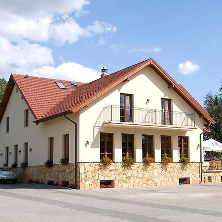 Dworek Biesiadny Radzewice 외부 사진
